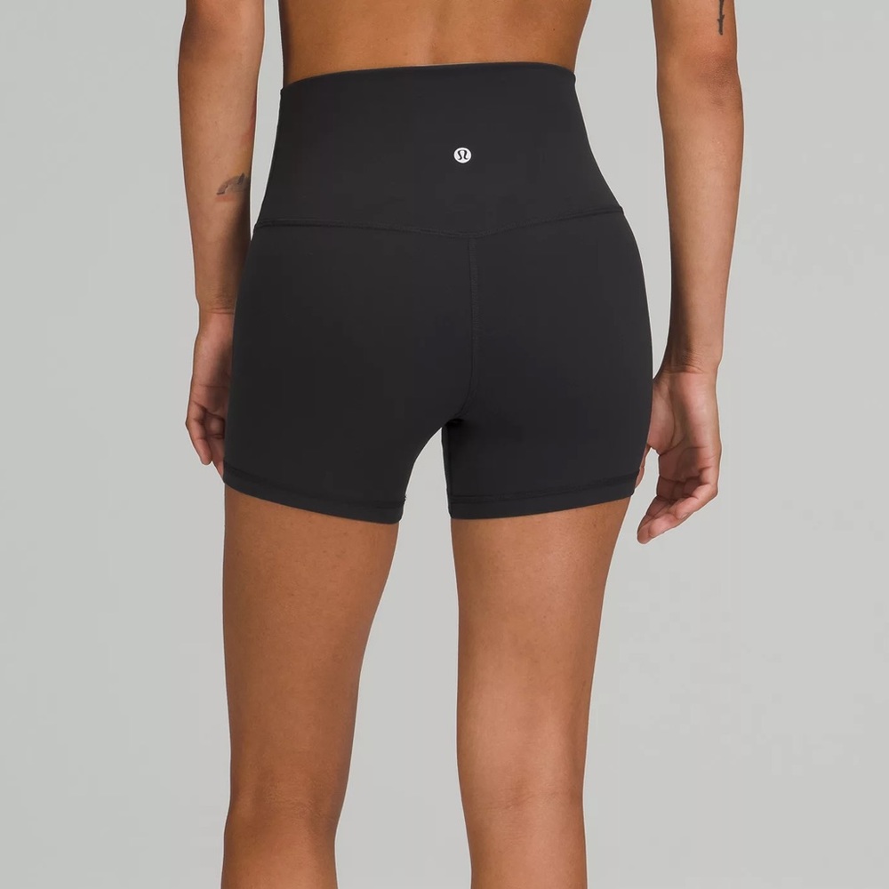 Lululemon biker shorts 8’ NWT